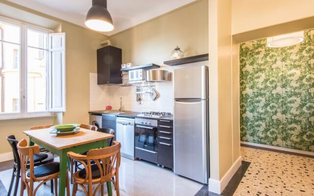 RSH Trastevere Bright Enchanting Apartment