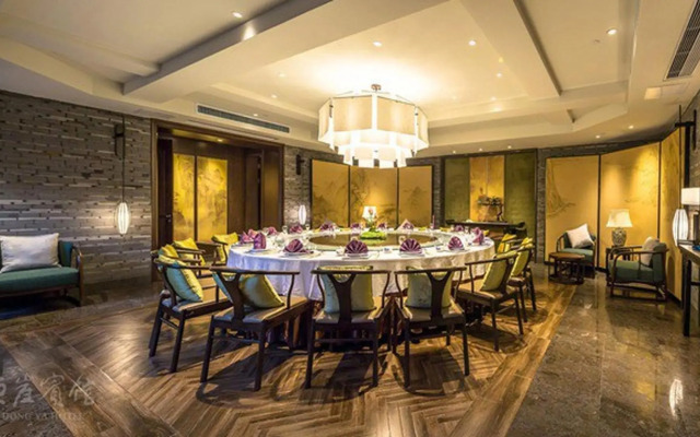 Jiuhua Mountain Dongya Hotel