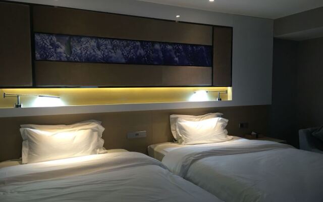 Lavande Hotel (Wuhan Optical Valley Chuxiong Avenue)