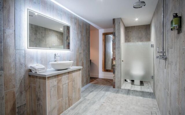 Room 4 The Sleeping Giant Pen Y Cae Inn