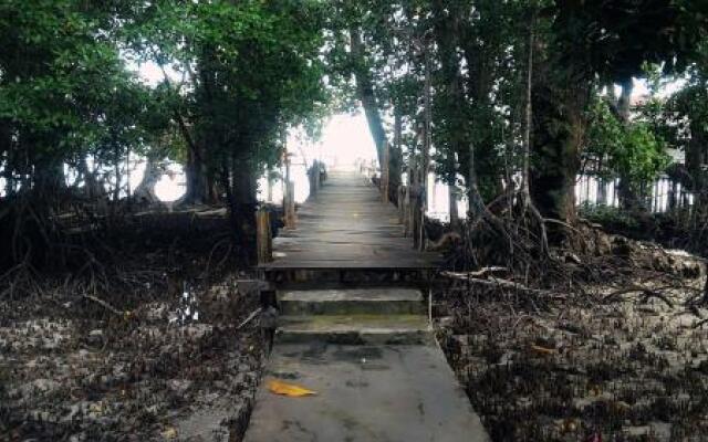 Cormasiwin Resort Mangrove