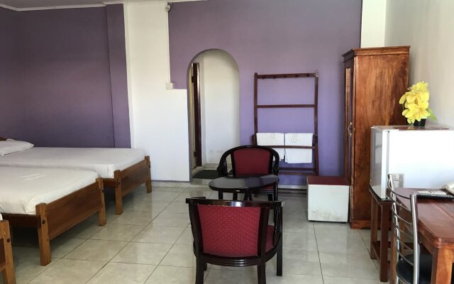Gnanams Hotel