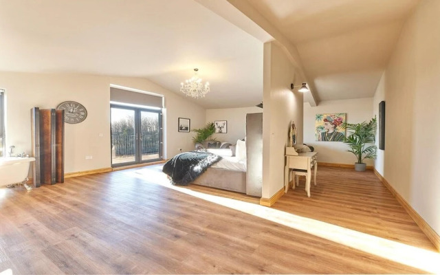 Host Stay The Gathering