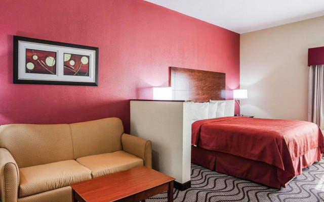 Quality Inn & Suites Altoona - Des Moines