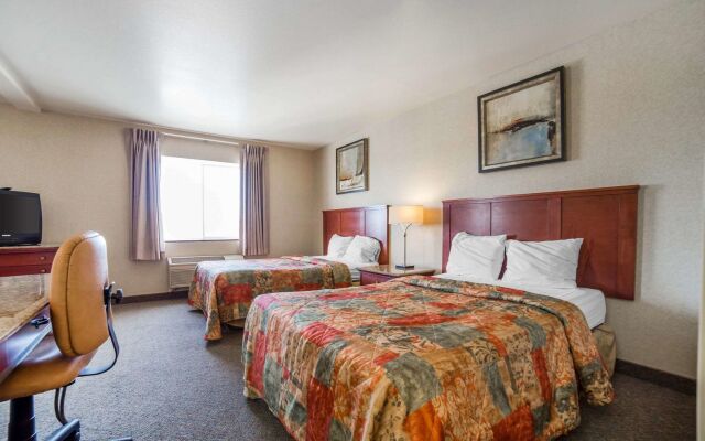 Rodeway Inn & Suites - Nampa