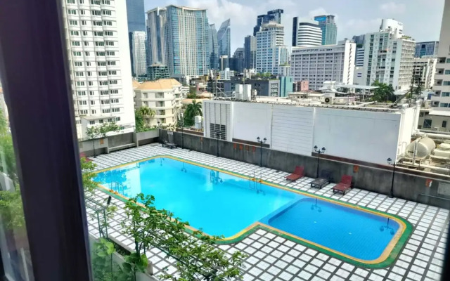 Apartments Omni Tower Direct Rooms Sukhumvit Soi 4
