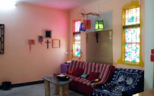 Recall Youth Hostel