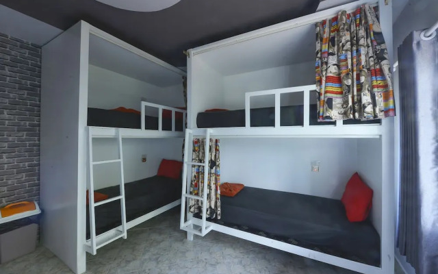 Livit70's hotel & hostel