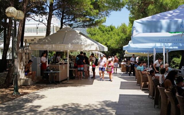 Zlatni Rat Beach Hotel