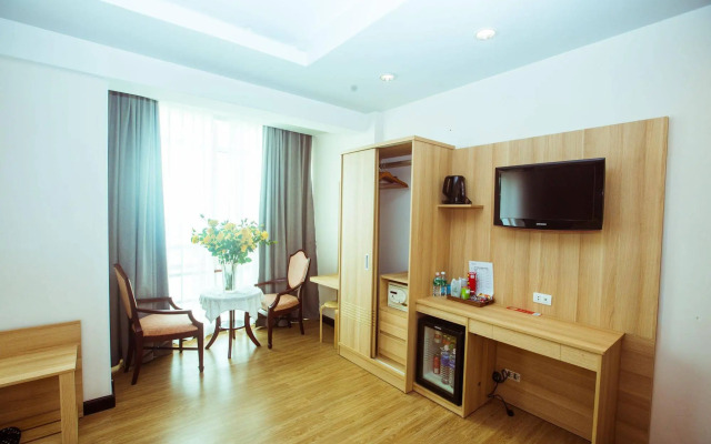Phu Quy 2 Hotel