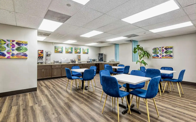 Surestay Plus Hotel By Best Western Seatac Airport