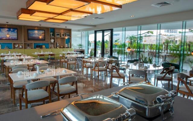 Holiday Inn Hotel & Suites Merida La Isla by IHG