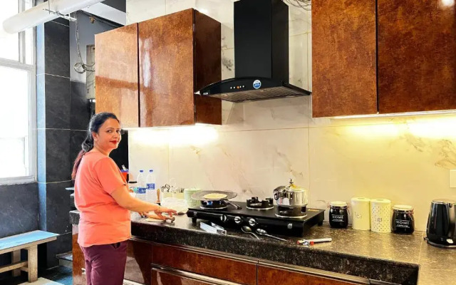 Divine Inn Hotel Rajouri Gardan