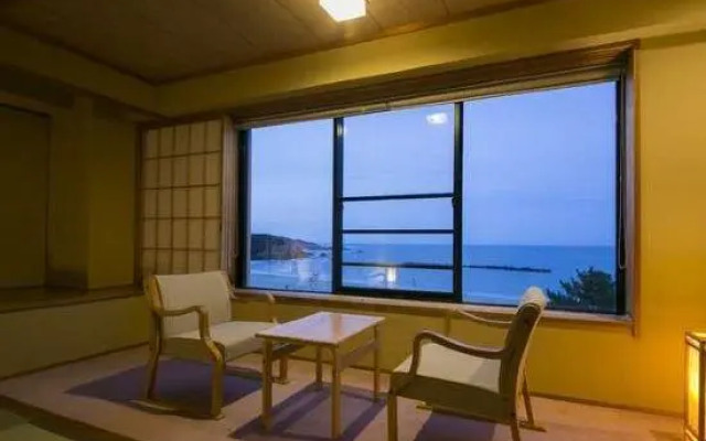 Shima Beach Hotel