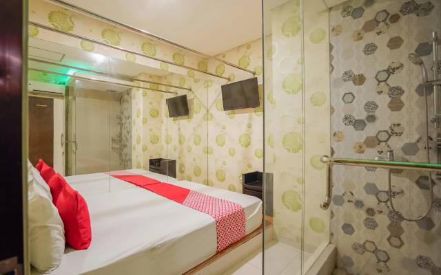Super OYO Capital O 92633 Spring Hotel Gubeng