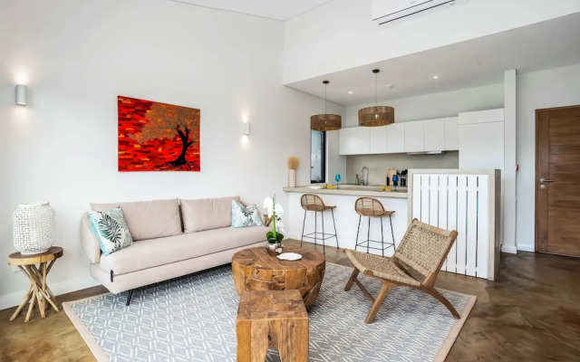 Red Palm Luxury Villas with Private Pools