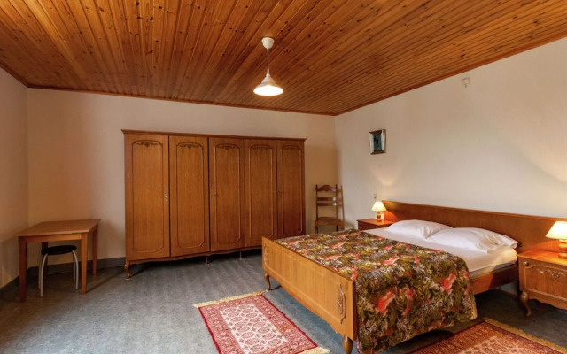 Holiday Home in Bastogne With Garden
