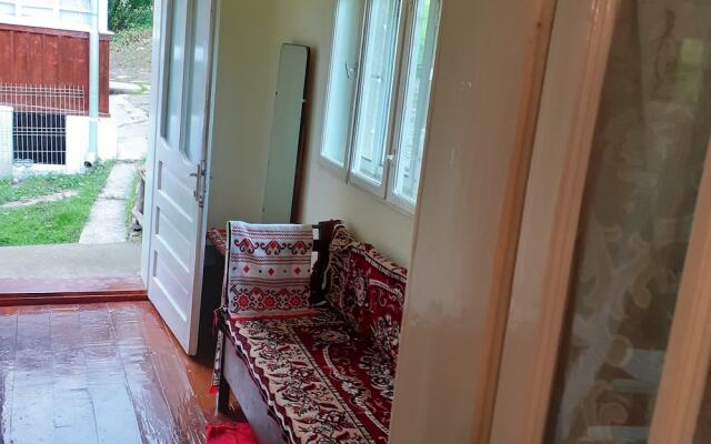 Room in Guest Room - Retreat Rustical For 2 People