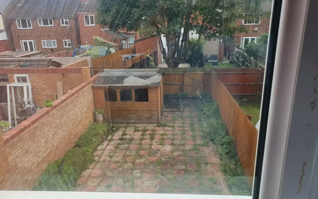 9 Cobb Close Holiday House