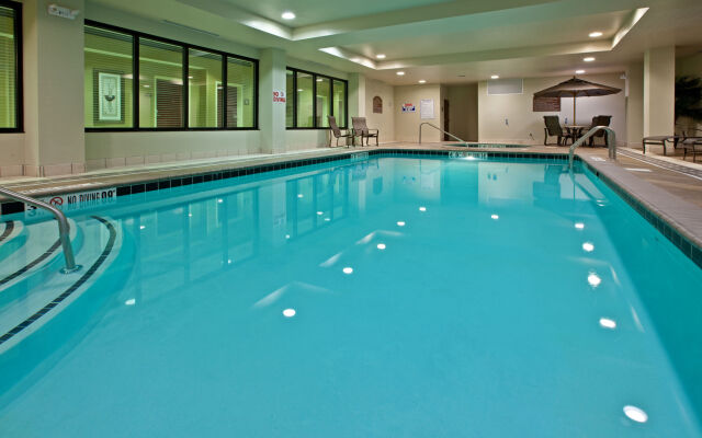 Holiday Inn Express & Suites Seymour by IHG