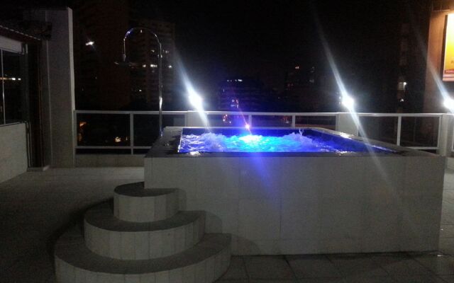 Hotel Six Avenue