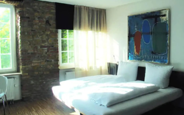 OX Hotel Café Bar Restaurant