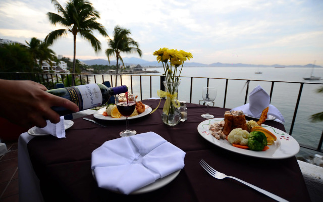 Dolphin Cove Inn