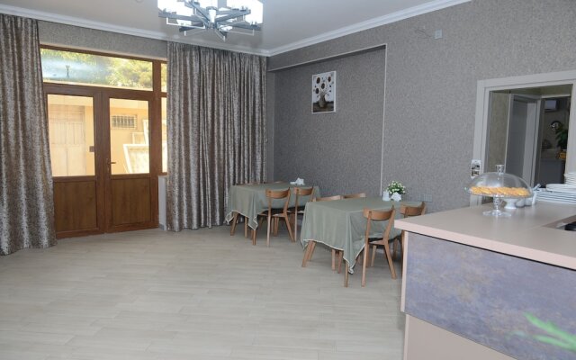 Global Hotel