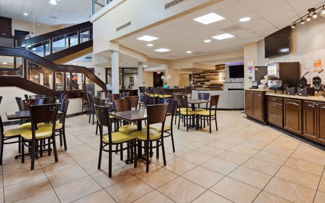 SureStay Plus Hotel by Best Western Lubbock Medical Center