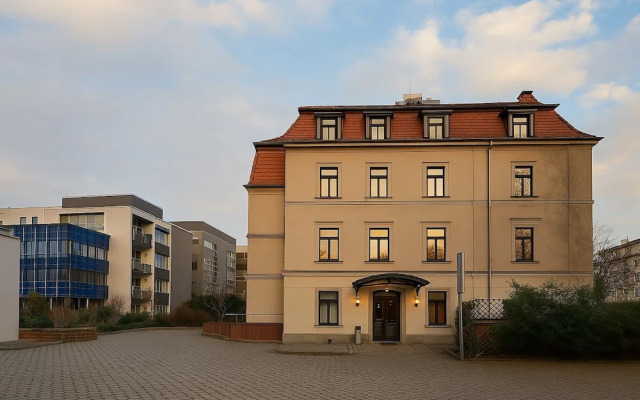 Hotel Villa Noel – Central Station Dresden