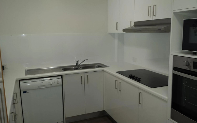 Kirribilli Riverfront Apartments