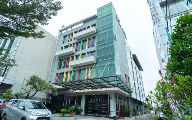 Putra Mulia Hotel