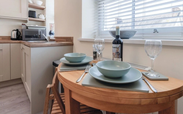 Myrtle - 1 Bedroom Apartment - Saundersfoot