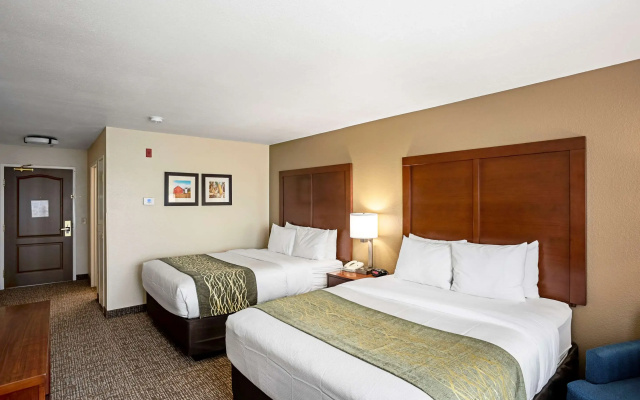 Comfort Inn & Suites Independence