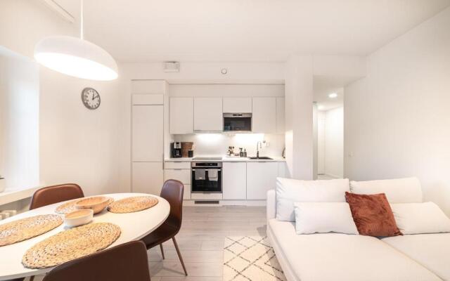 ULEABO New, Light and Roomy 61m² Apartment With Sauna!