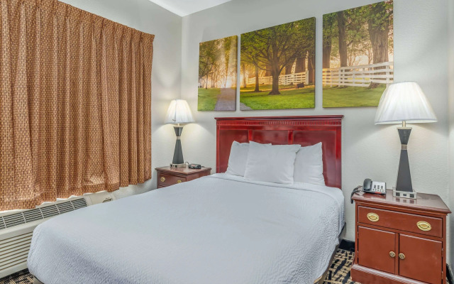 Days Inn by Wyndham Coliseum Montgomery AL