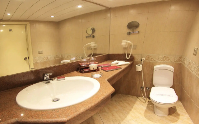 Pyramisa Suites Hotel Cairo