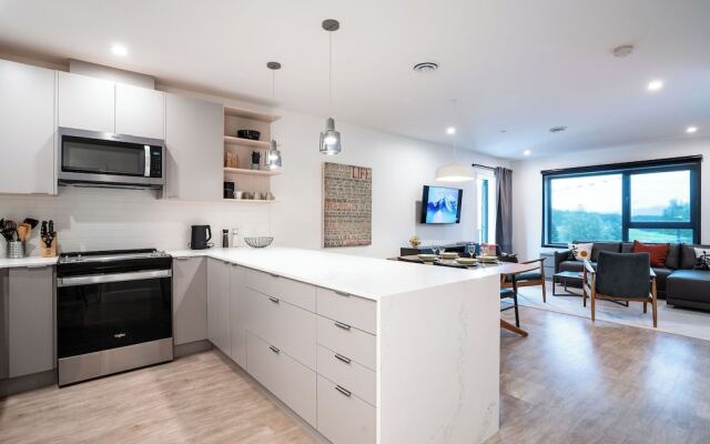 Summit Views by Revelstoke Vacations