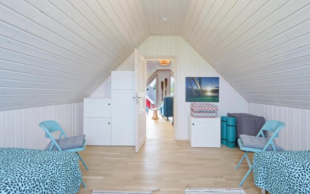 Awesome Home in Zerpenschleuse With 2 Bedrooms and Wifi