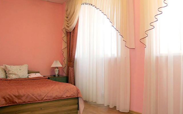 Gubernskaya, gostinitsa