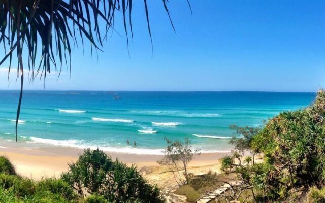 Stradbroke Island Beach Hotel