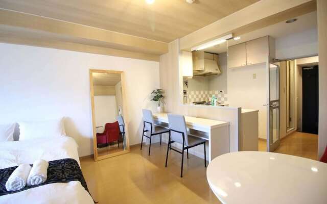 F apt 202 Mickey House SHIBUYA SHINJUKU