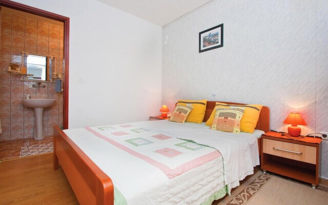 Awesome Home in Valtursko Polje With Wifi and 0 Bedrooms