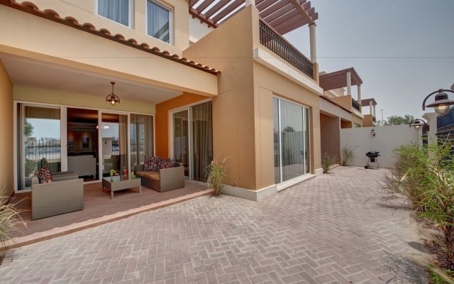 J5 Villas Holiday Homes - Barsha Gardens