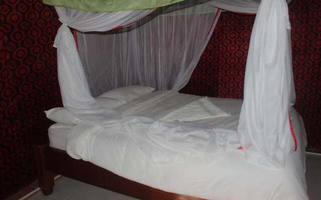 Osim Country Lodge