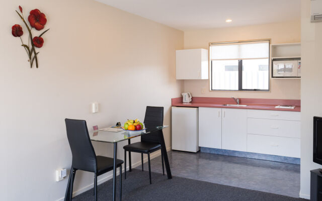 Aston Court Motel Blenheim