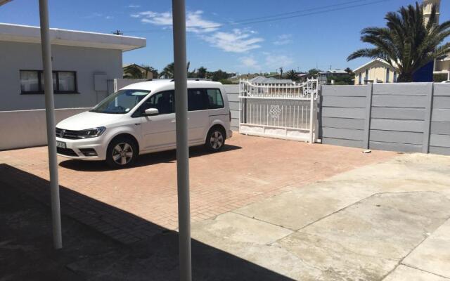 Lazy Days Apartments - Lambert's Bay