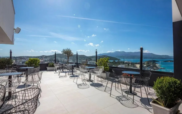 Rumani 3 Islands Hotel