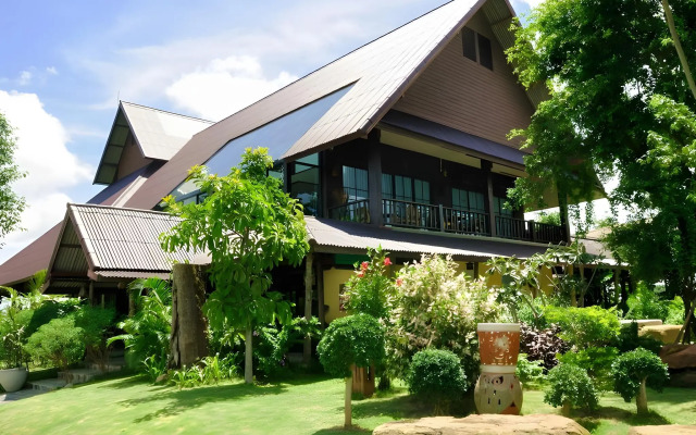Bu-Ngasari Resort