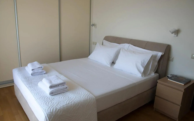 Boutique Penthouse next to Stavros Niarchos Foundation